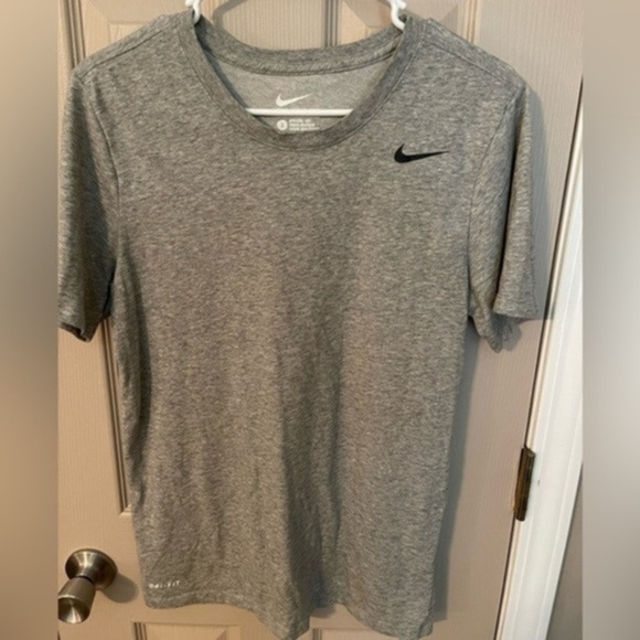 Nike Dri-Fit Athletic T-Shirt - Picture 1 of 5